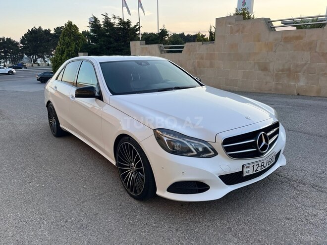 Mercedes E 220-2