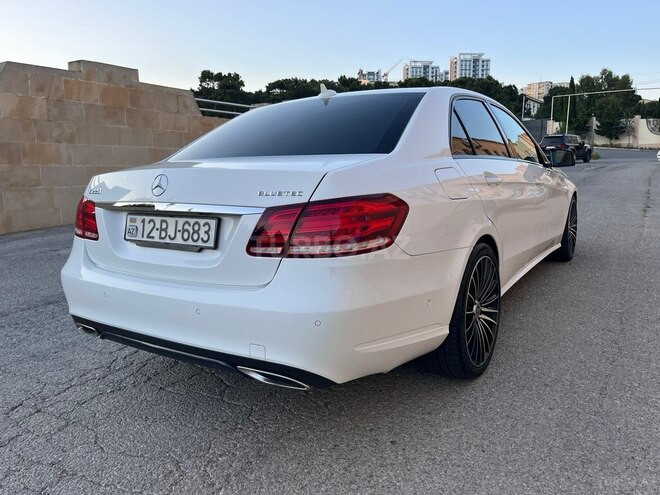 Mercedes E 220-4
