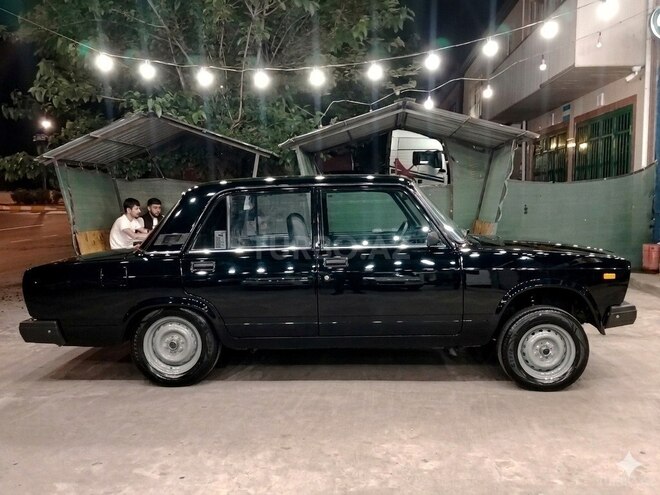 LADA (VAZ) 2107-5