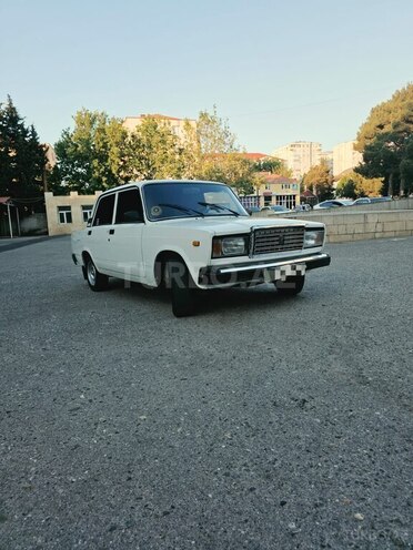 LADA (VAZ) 2107-2