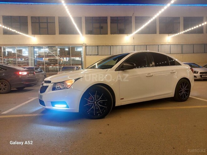 Chevrolet Cruze-11