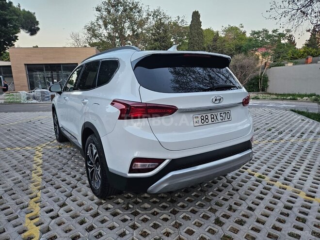 Hyundai Santa Fe-10