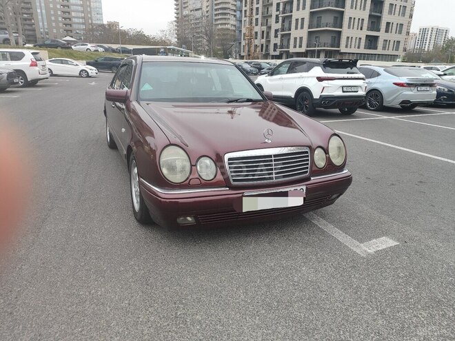 Mercedes E 200-4