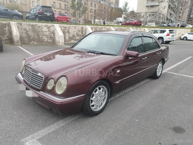 Mercedes E 200-3