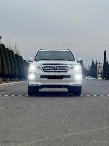 Toyota Land Cruiser-5