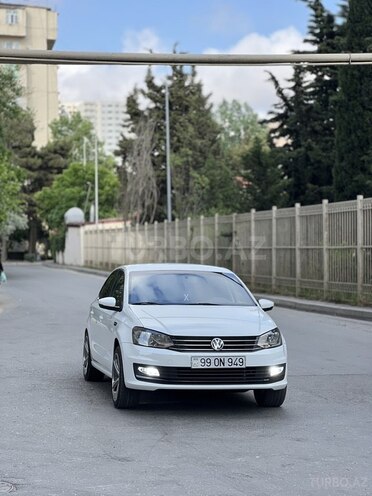 Volkswagen Polo-1
