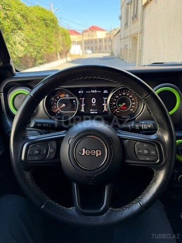 Jeep Wrangler-20