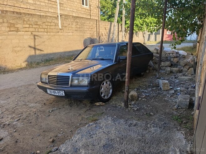 Mercedes 190-5