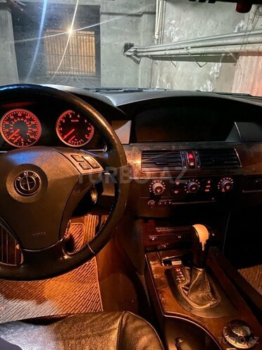 BMW 525-11
