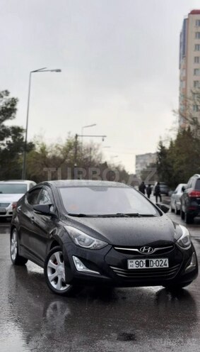 Hyundai Elantra-2
