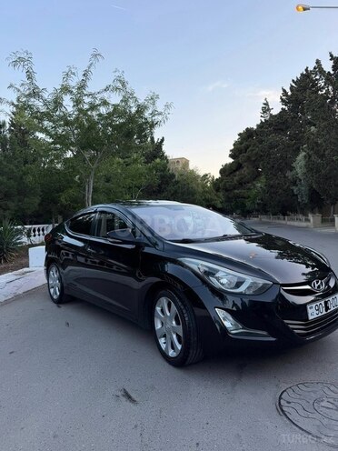 Hyundai Elantra-10