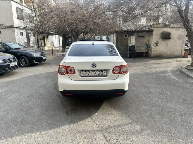 Volkswagen Jetta-6