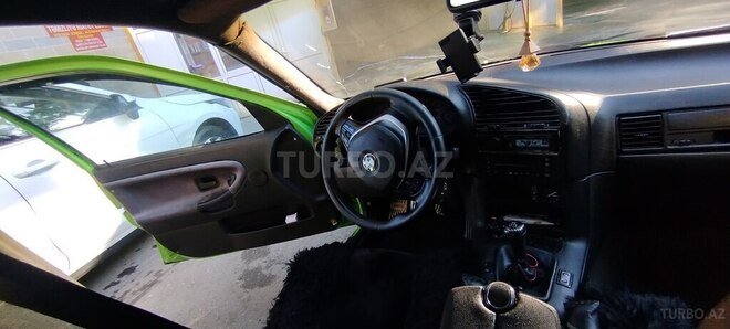 BMW 320-6
