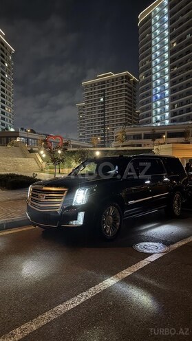 Cadillac Escalade-5