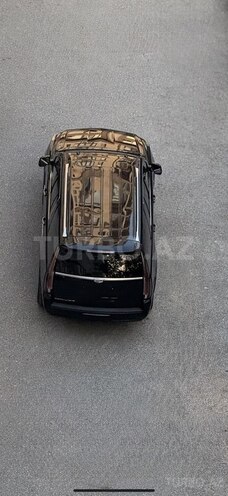 Cadillac Escalade-3