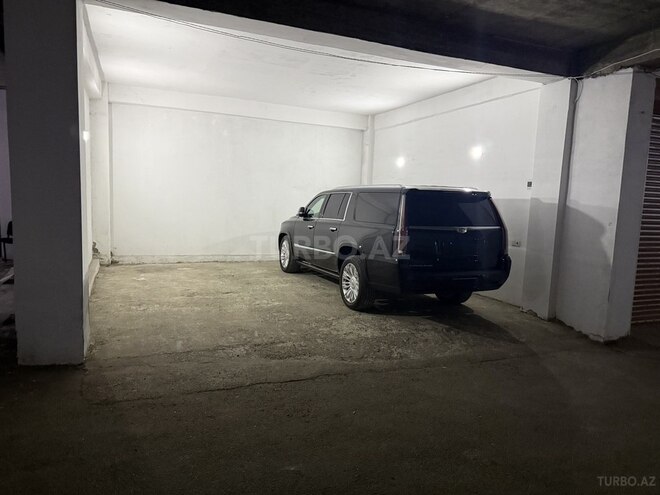 Cadillac Escalade-15