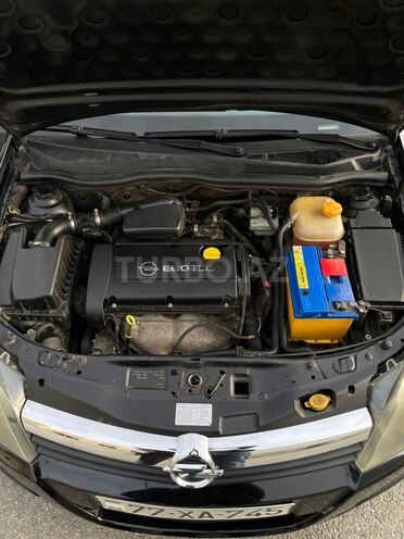 Opel Astra-7