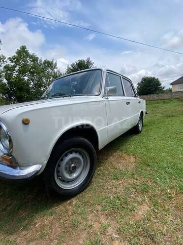 LADA (VAZ) 21011-3