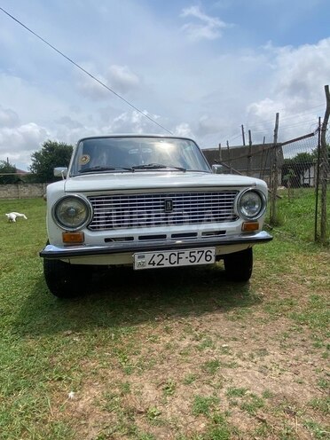 LADA (VAZ) 21011-1