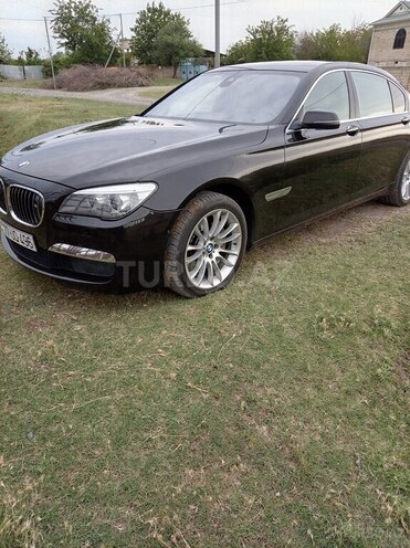 BMW 750-4