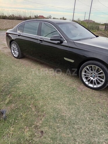 BMW 750-6