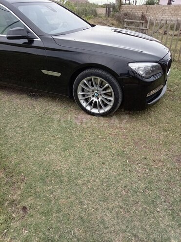 BMW 750-7