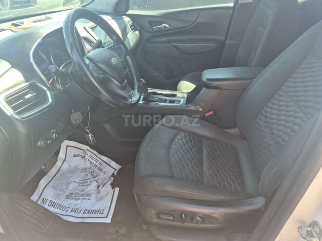 Chevrolet Equinox-5