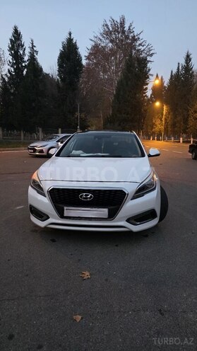 Hyundai Sonata-1