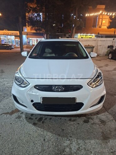 Hyundai Accent-1
