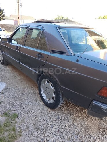 Mercedes 190-3