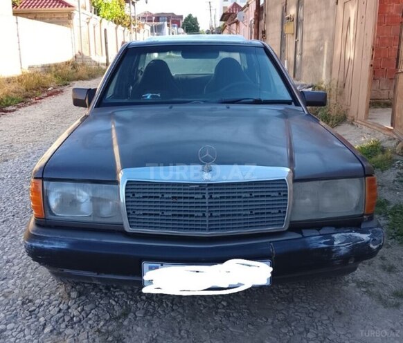 Mercedes 190-1