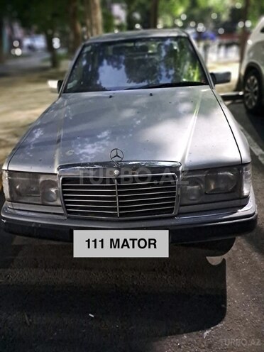 Mercedes E 200-1