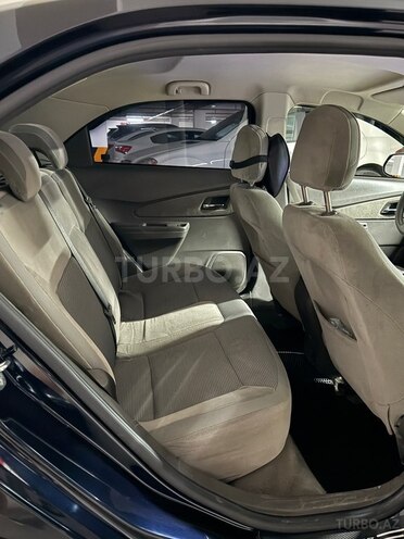 Chevrolet Cobalt-13