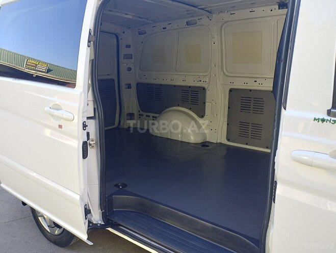 Mercedes Vito-17