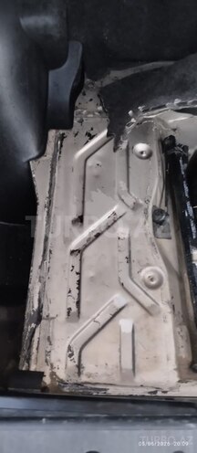 Mercedes 190-13