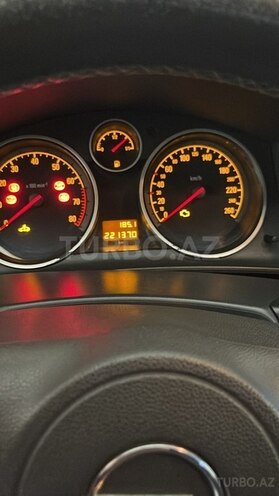 Opel Astra-10