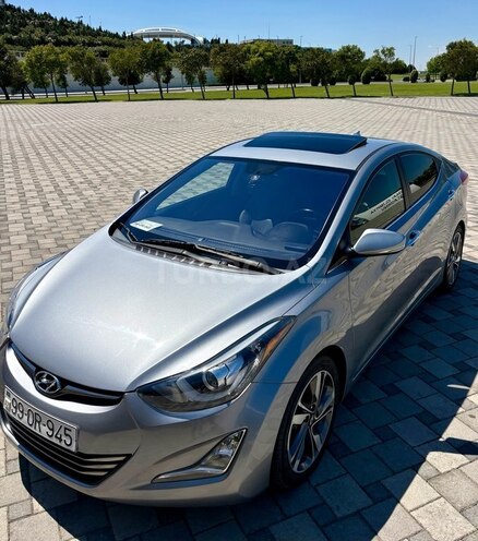 Hyundai Elantra-8