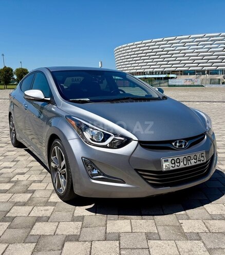 Hyundai Elantra-2