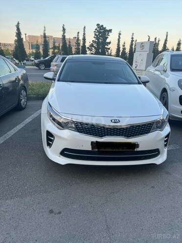 Kia K5-1