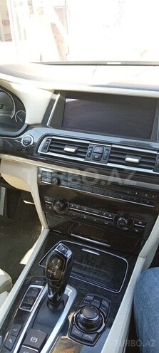 BMW 750-12