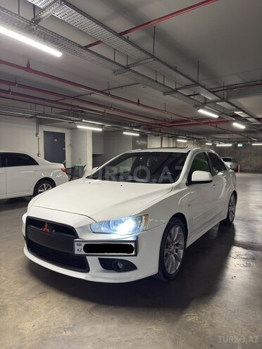 Mitsubishi Lancer-2