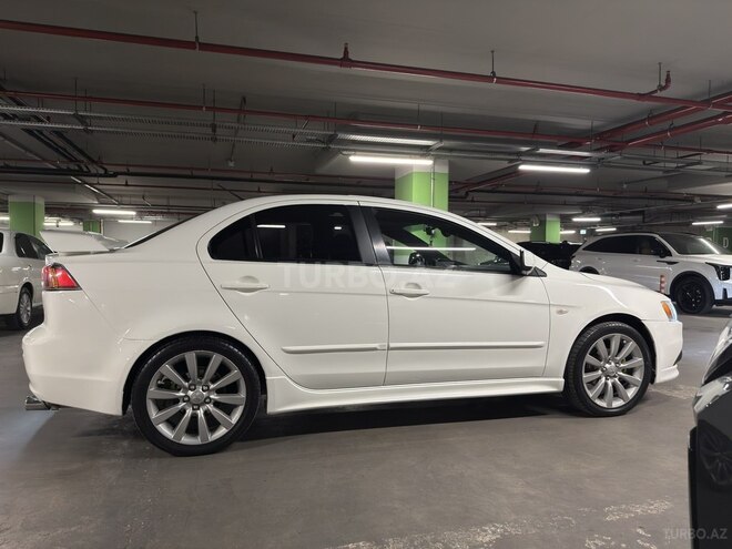 Mitsubishi Lancer-6