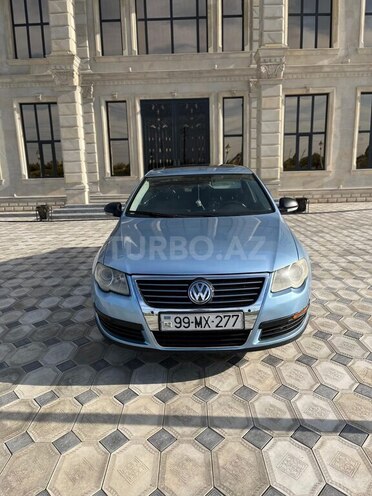 Volkswagen Passat-1