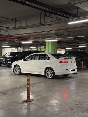 Mitsubishi Lancer-14
