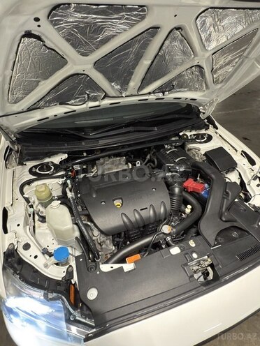 Mitsubishi Lancer-16