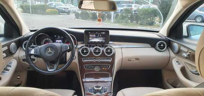 Mercedes C 300-8