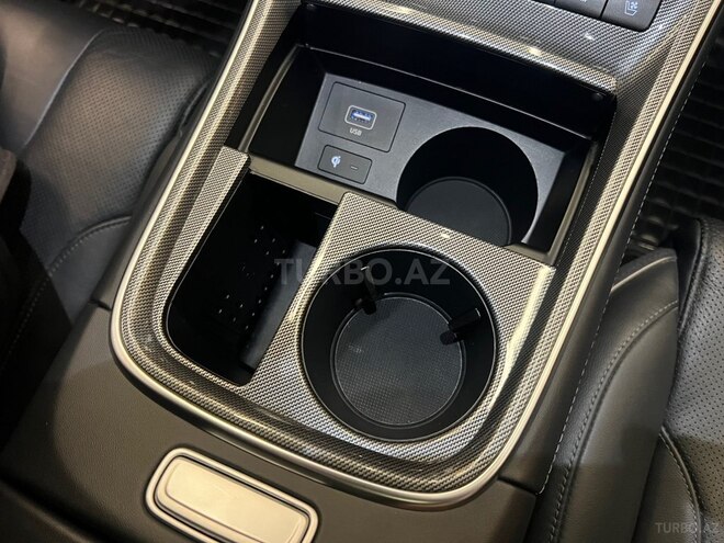 Hyundai Santa Fe-18