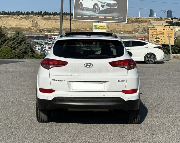Hyundai Tucson-6