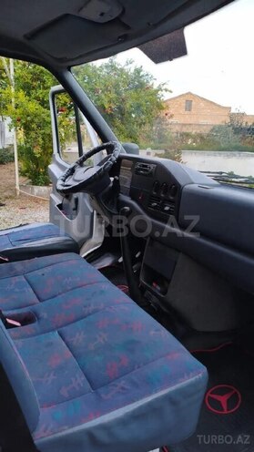 Mercedes Sprinter 412-6