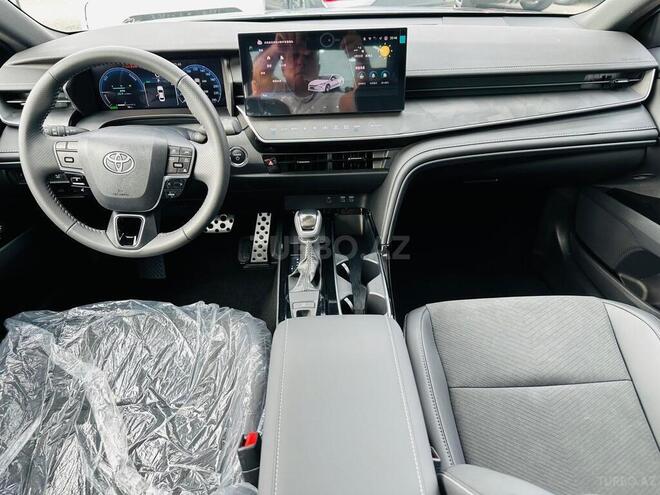 Toyota Camry-9